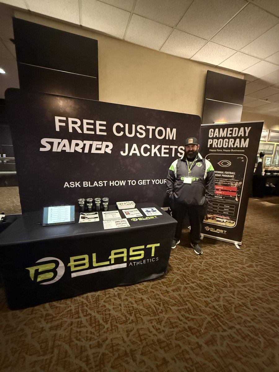 JoshfromBlast's tweet image. Let’s get it St. Louis! @GlazierClinics 
Come say Hi and enter to win our Starter Jacket drawing! 
@blastathletics 
#changingfundraising #notips #coachfund #blastdigitalgamedayprograms