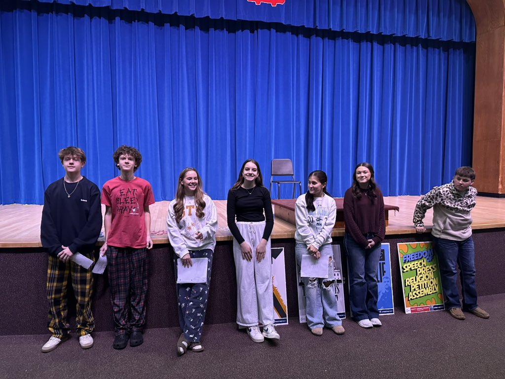 First chapter meeting in the books for Club America at Warren County High School✅ 

These students have a heart for Jesus, and they are ready to bold leaders for God and country🇺🇸