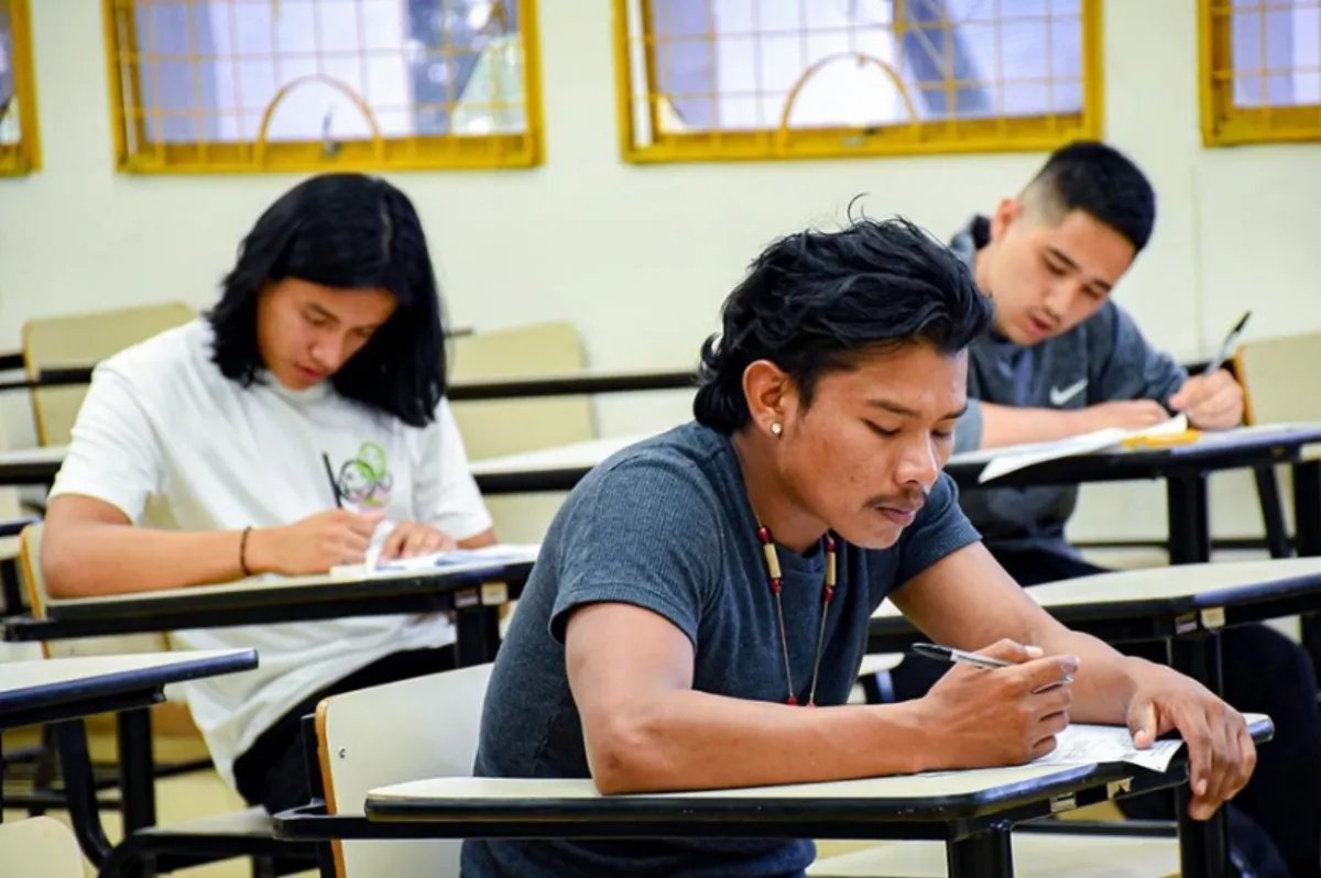 HISTÓRICO! O Ministério da Educação acaba de anunciar R$ 785 MILHÕES para a construção de 117 ESCOLAS INDÍGENAS!

Enquanto Bolsonaro planejava o GENOCÍDIO, Lula garante investimento RECORDE em educação e dignidade para os povos originários!

ACABOU O TEMPO DO ÓDIO!🇧🇷📚