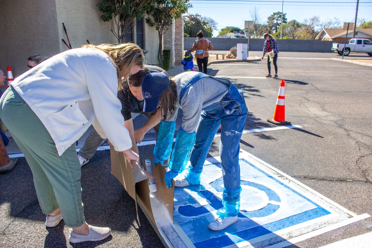 The Alta Mesa Stake showed up in a big way!. They painted parking lines, made sack lunches for the East Valley Men’s Center, put together “mommy snack bags” &amp; filled break-apart Easter eggs for the children in our shelters!
Thank you, Alta Mesa Stake!