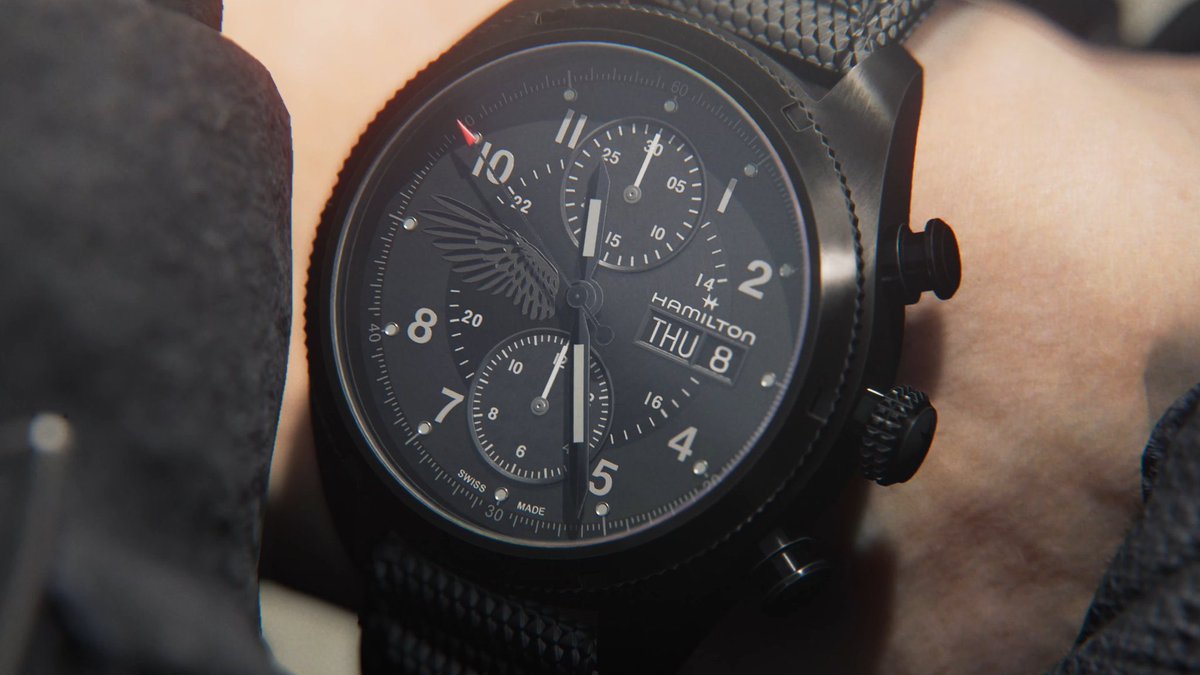 في الاونة الاخير لاحظت في حملة منجمة و خطيرة من قبل فانز الالعاب علينا نحن جمهور رزدنت ايفل ..
يقولون ان فانز رزدنت ايفل سيئ عشان يزعزعون الامان بيننا و هم في الحقيقة يغارون مننا لاننا جمهور محظوظ كل جزء من اللعبة اعظم من كل العابهم و وقت نزول اي جزء السوشيل ميديا كلها 
تتكلم