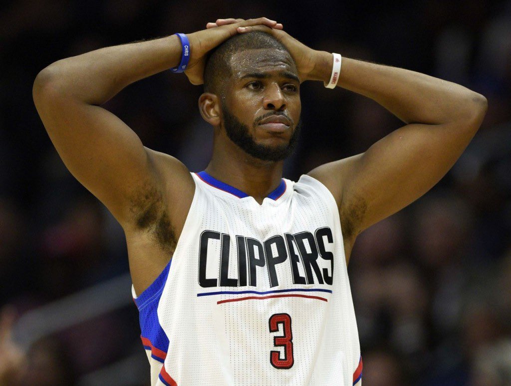 MiddleEarthCent's tweet photo. Sources: During his search for the Ring of Power, Sauron never instructed the Ringwraiths to find Chris Paul out of an abundance of knowledge that he was ringless. 

via: Mount Doom Daily News https://t.co/VvTe12Mk1T