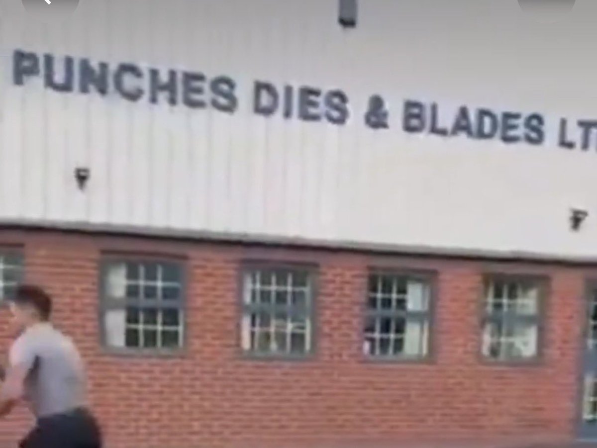 UltraMerika tweet media