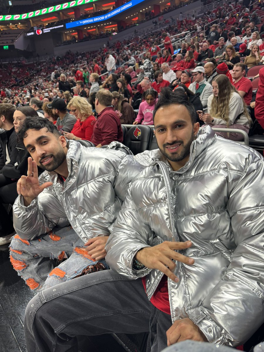 Twinjabi ⭐️⭐️ tweet media