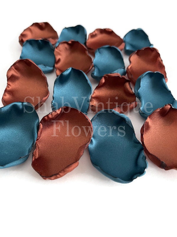 OurPlaceToNest's tweet image. Sprinkle some magic with our Dark Teal Copper Flower Petals! Perfect for flower girls, birthday bashes, or a dreamy wedding aisle. Ready to make your event unforgettable? Click here for more info or to snag yours: nuel.ink/mElM5I #flowerpetals #weddingdecor #partymagic