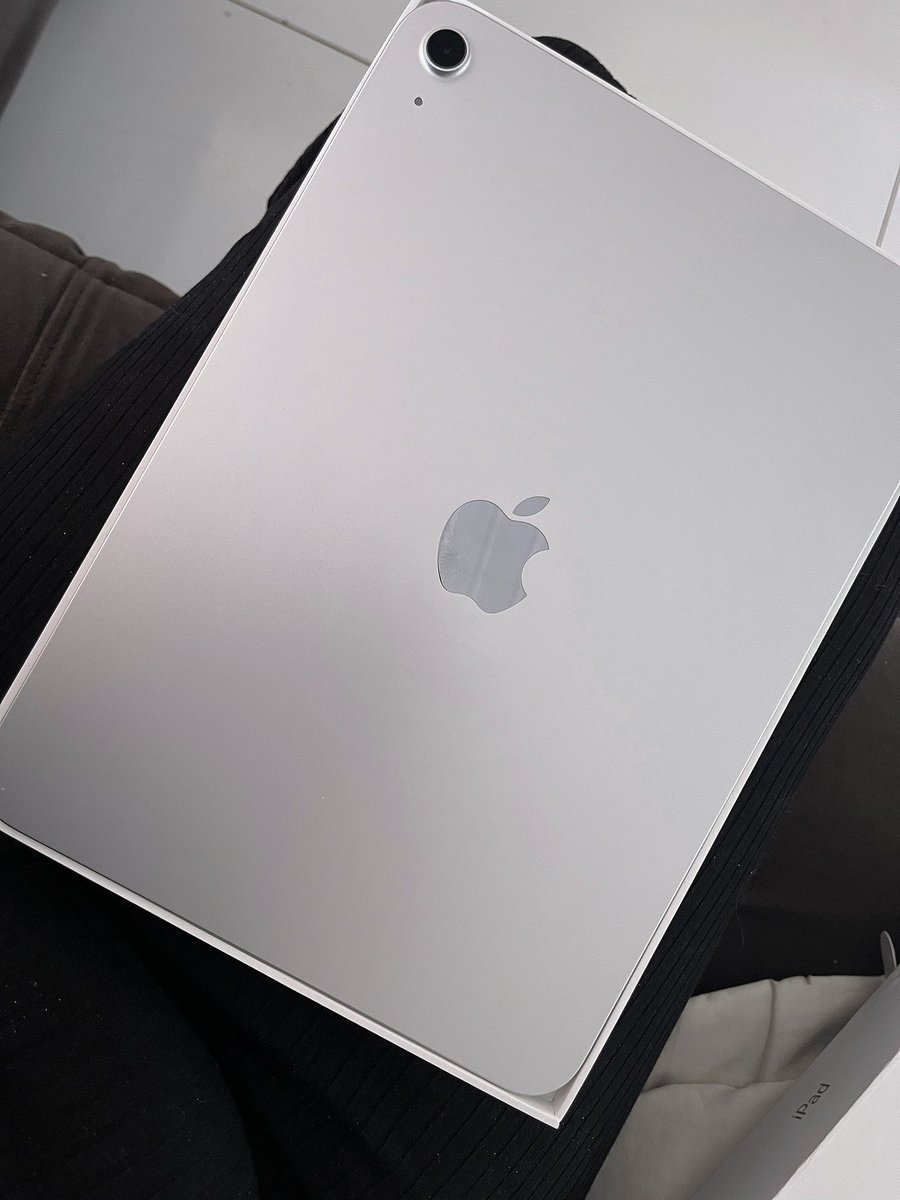 byangellie's tweet photo. #successloa : ৎ୭
— success story do ipad + chegou duas semanas antes do prazo!! https://t.co/Yupg4VUuk5