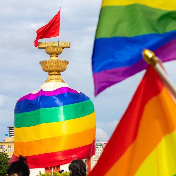 🇸🇳🏳️‍🌈Le gouvernement sénégalais veut doubler les peines de prison contre l’homosexualité.

Le Premier ministre sénégalais Ousmane Sonko a annoncé le 24 février 2026 avoir déposé un projet de loi durcissant la répression des relations homosexuelles, dans un contexte de vague
