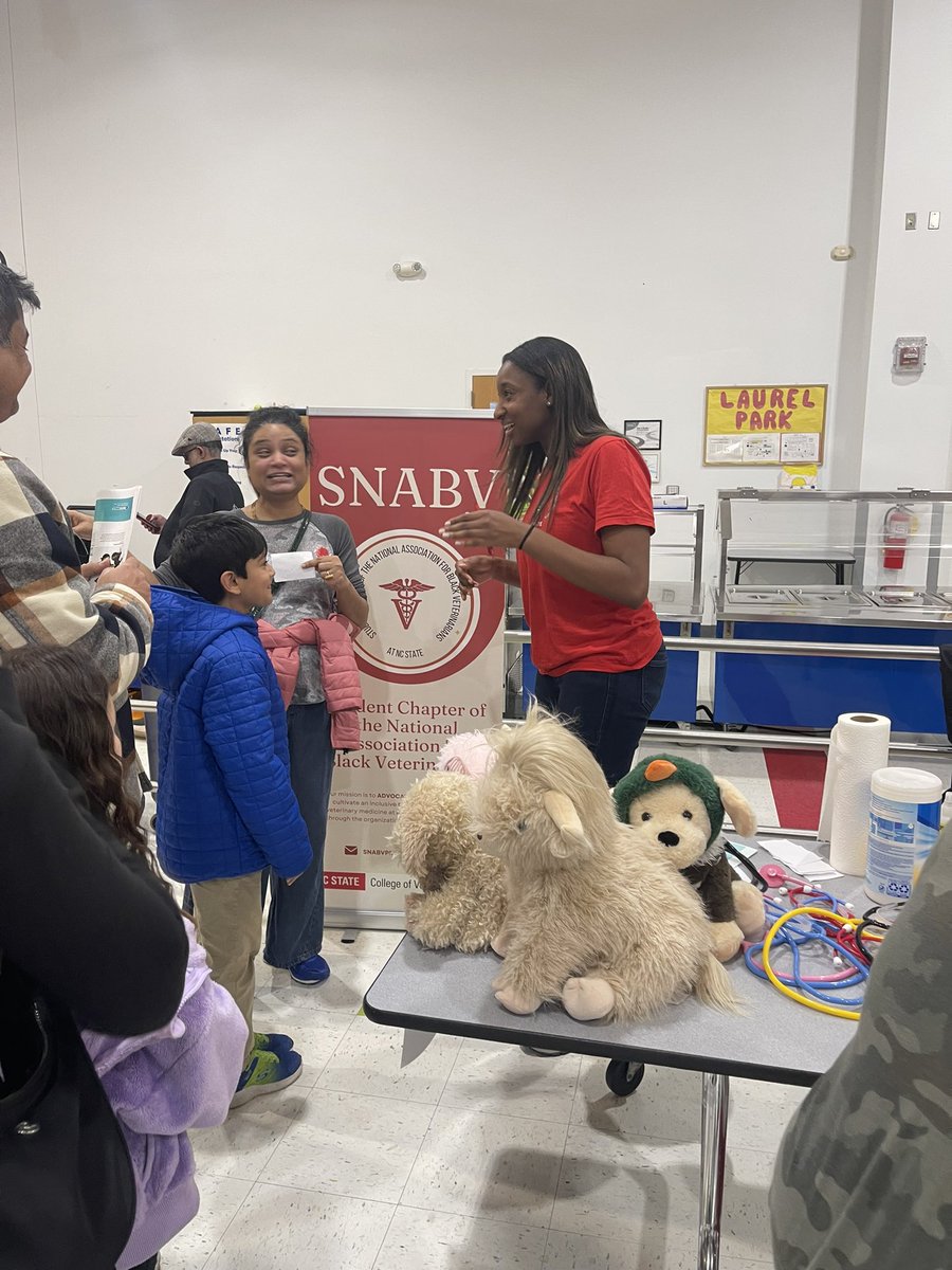 Mrs. Deviney tweet media