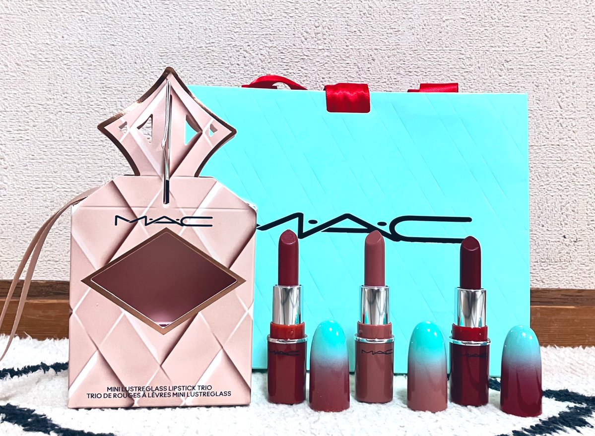 MACのドラゴン×マッハ！Blu-rayジャケットカラーイメージな口紅セット