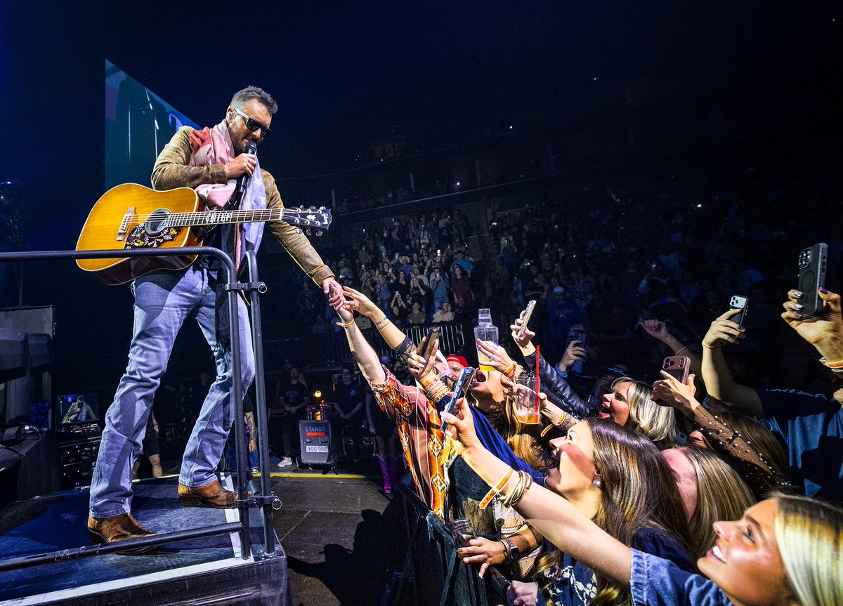 Eric Church tweet media