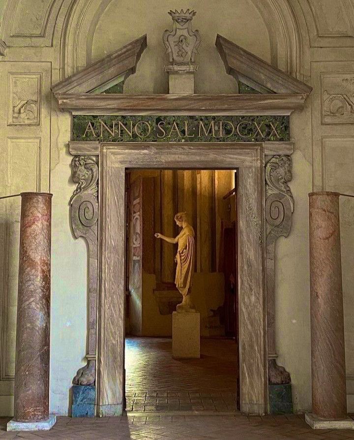 Nationalist tweet media