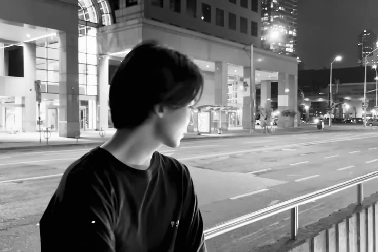 saintje0nghan's tweet photo. a coupjeong au
--

One unexpected pregnancy.
One choice that breaks them apart. https://t.co/wyRMJH8A0G