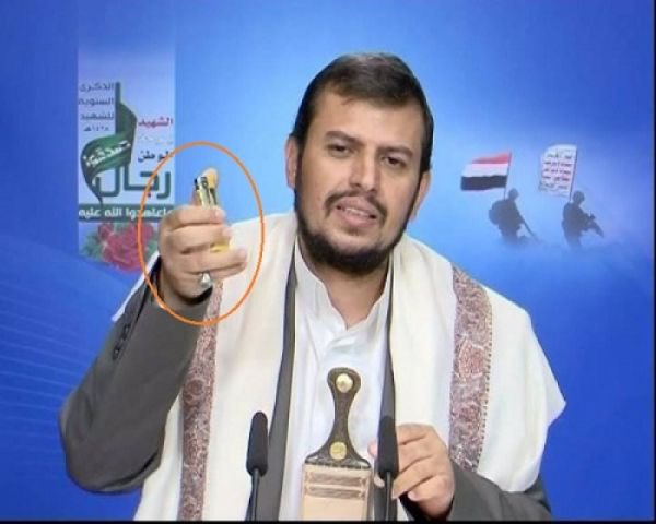 ALI_HASHIM_313A's tweet photo. 🚨للـتـذكـيـر🚨

أعتى الأسلحة والمعدات العسكرية الأمريكية هزمتها ولاعة يمنيه قيمتها 100 ريال يمني "1 سنت أمريكي"

تهويلكم بـ البوارج الأمريكية والطائرات الأمريكية لن يخيفنا ..

القوة ليست في السلاح 
القوة فيمن يحمل السلاح https://t.co/ahmJNgqA7E
