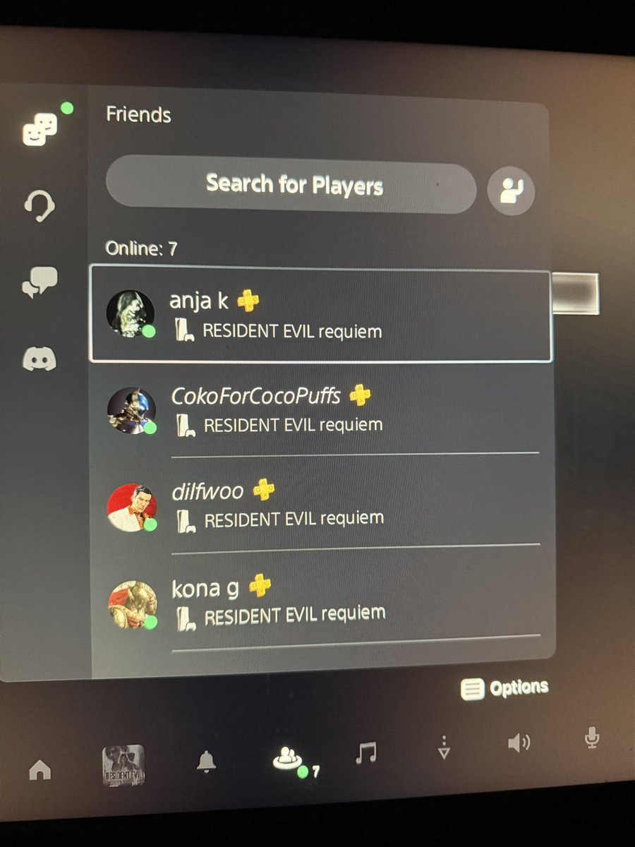 ellie tweet media