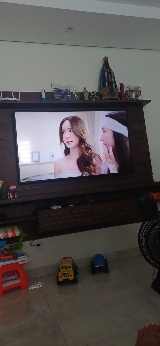 assis_lenne's tweet photo. @Janchii_ @Miemie05475039 To assistindo agora 🥰🥰🥰 https://t.co/VowSCymWcr