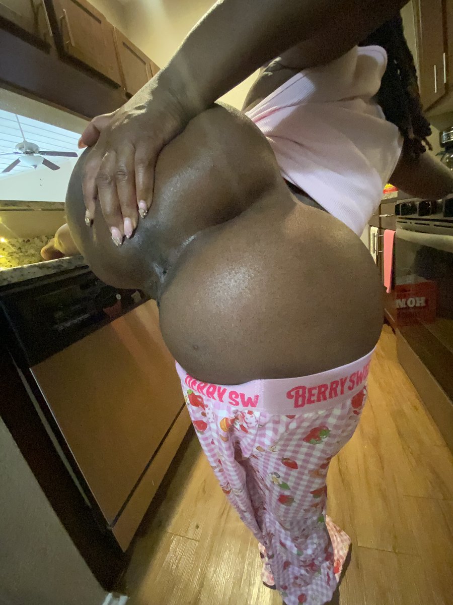 slimsofine87's tweet photo. Your tongue would fit perfectly here👅 https://t.co/FTPspQwBJE
