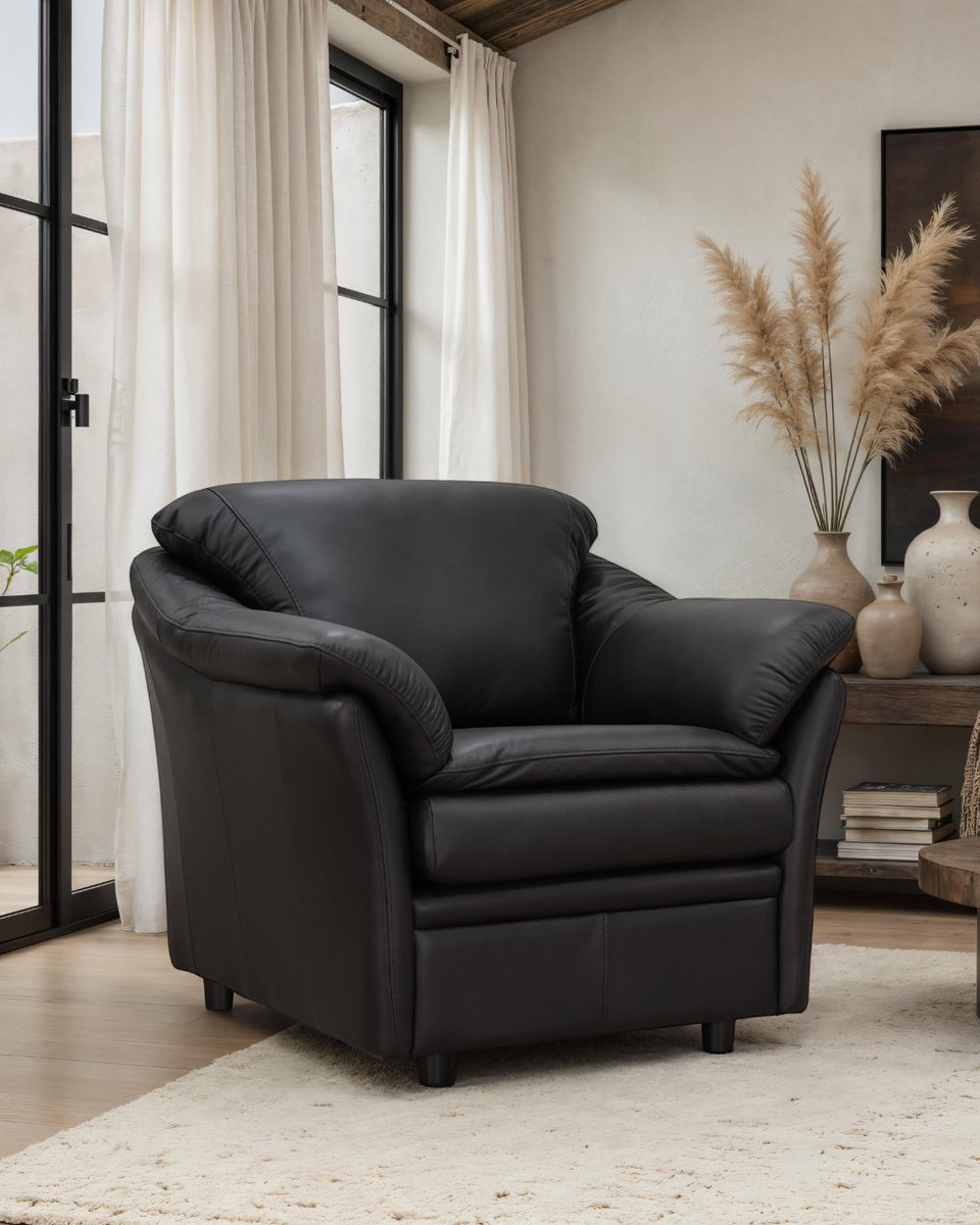 ArizonaLeather's tweet photo. The Uptown Chair delivers bold sophistication with sink-in comfort. Wrapped in rich, supple leather and designed with generously padded arms and a supportive back, it’s the perfect blend of modern style and everyday relaxation. 

Expertly crafted with premium materials and built for lasting durability, this is a statement piece you’ll enjoy for years to come.

Find your perfect leather and make the Uptown Chair uniquely yours.

https://t.co/yv7MK5up2z

#arizonaleatherinteriors #leatherfurniture #comfortandstyle #highquality #custommade #leatherluxury