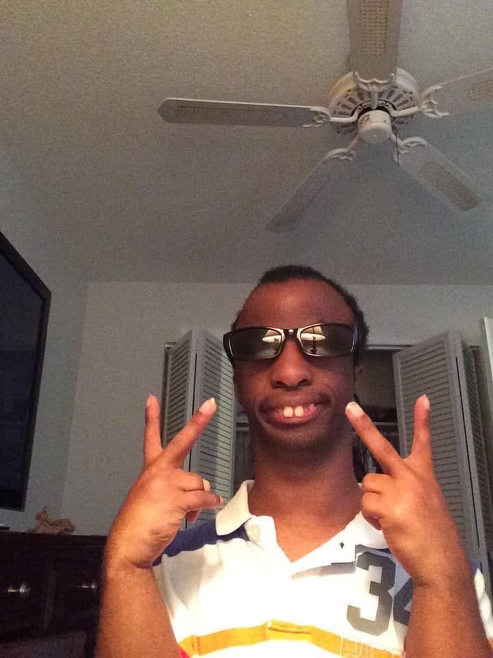 موکیتا tweet media