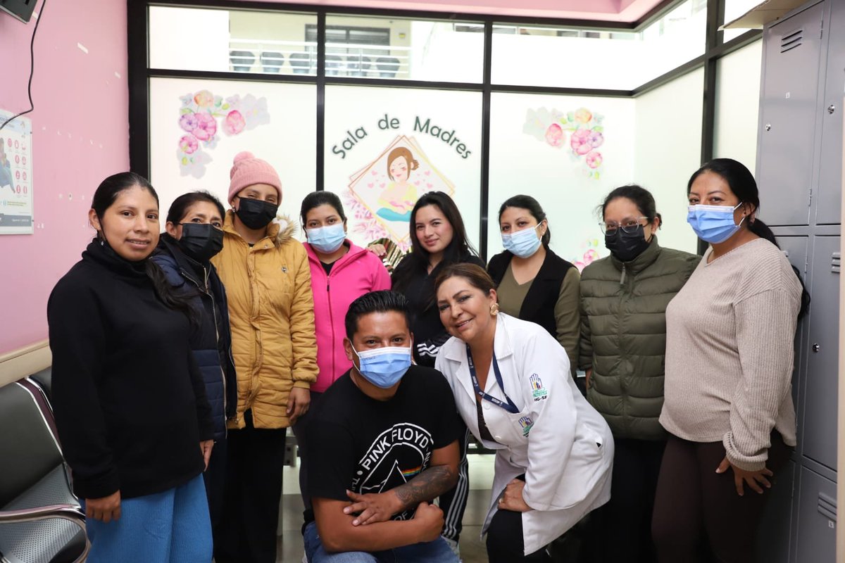 HGSF_IESS's tweet photo. 🩺 #IESSteCuida | ¡Te acompañamos en el camino de la maternidad y paternidad!

En el @HGSF_IESS, 🏥 realizamos charlas sobre apoyo psicosocial emocional👶💙, así fortalecemos el proceso de atención y generamos un entorno afectivo en la recuperación de nuestros pequeños pacientes. https://t.co/mn2Qi7Skke