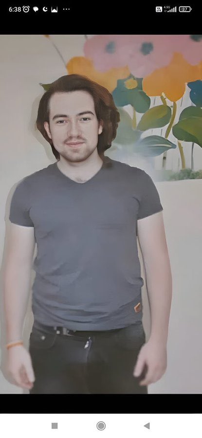 21 yaşında Harbiyeli bir öğrenciyken bir gecede ‘terörist’ ilan edilen Osman Uyal, 2016’dan bu yana haksız ve hukuksuz biçimde cezaevinde.

AskeriÖğrencilere Tahliye