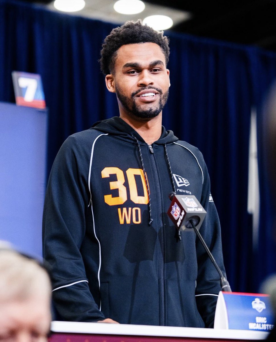 Agents Brandon and Brian Smart tweet media