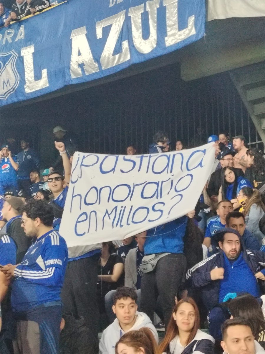 ¿Pastrana honorario en Millos?

Varios hinchas se han expresado en contra de este nombramiento.
