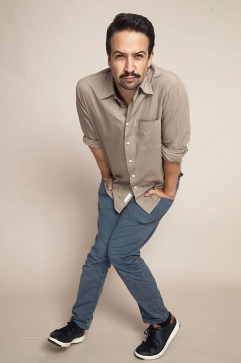 Link (alt) tweet media