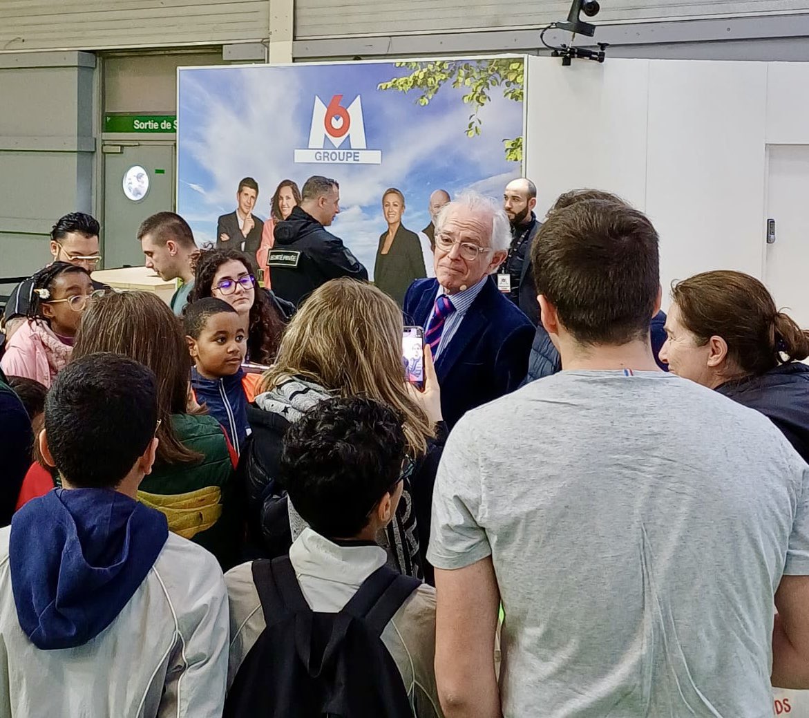 MacLesggy's tweet photo. Heureux d’avoir pu rencontrer les visiteurs du Salon #SIA2026, de leur raconter la culture du blé, d’hier à aujourd’hui, et de leur parler des défis de l’agriculture de demain !
#realfacts #justscience https://t.co/LMVZdrBz6x