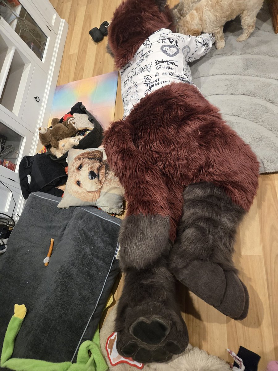 ZekeTheWerewolf tweet media