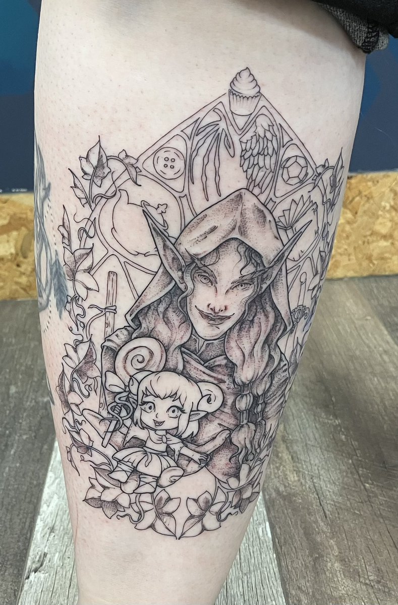 MeganWTurner's tweet photo. @CriticalRole @matthewmercer @Marisha_Ray @LauraBaileyVO @VoiceOfOBrien @WillingBlam @samriegel @executivegoth got my M9 tattoo done, a symbol for each m9 character plus my favourite arch fey and jester looking adorable 😍 https://t.co/J8xHqQjiSg