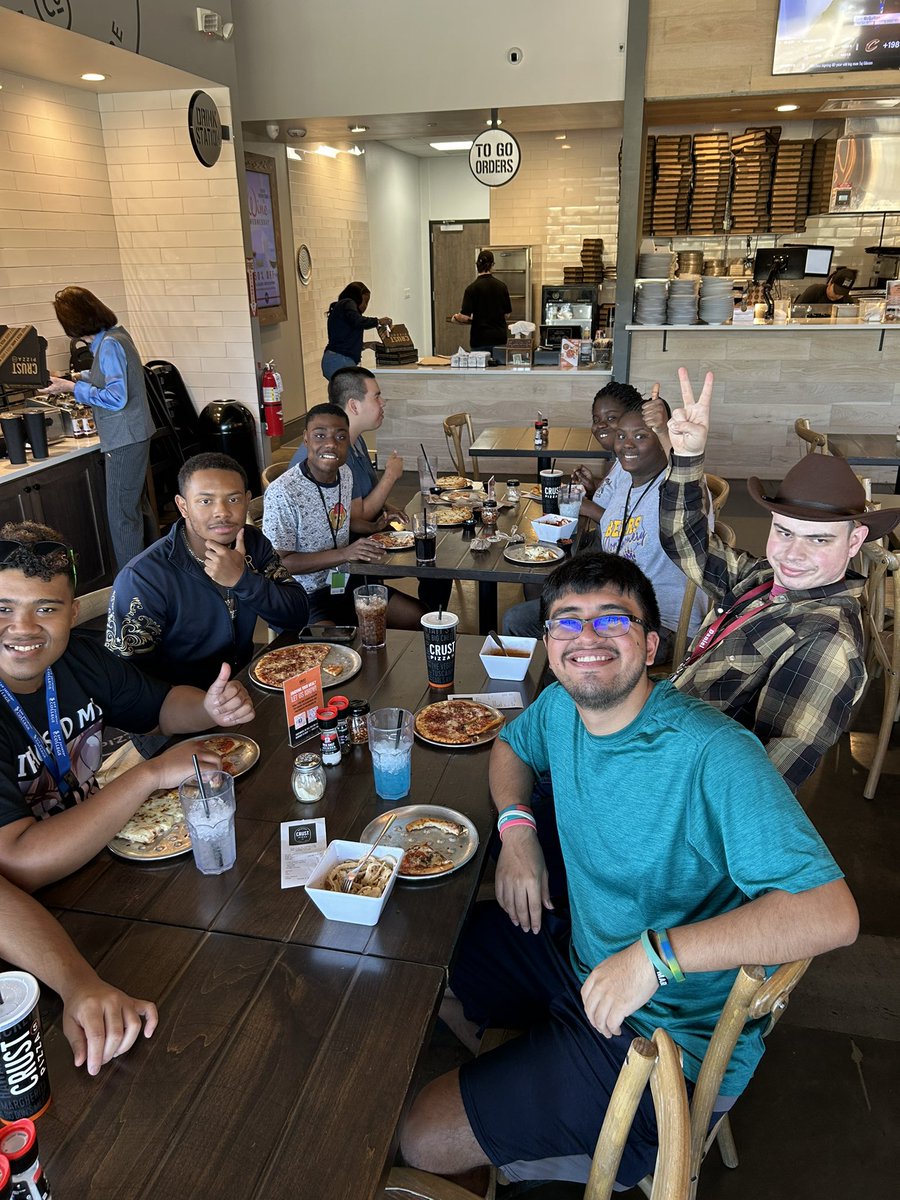 Maria De Veyra tweet media