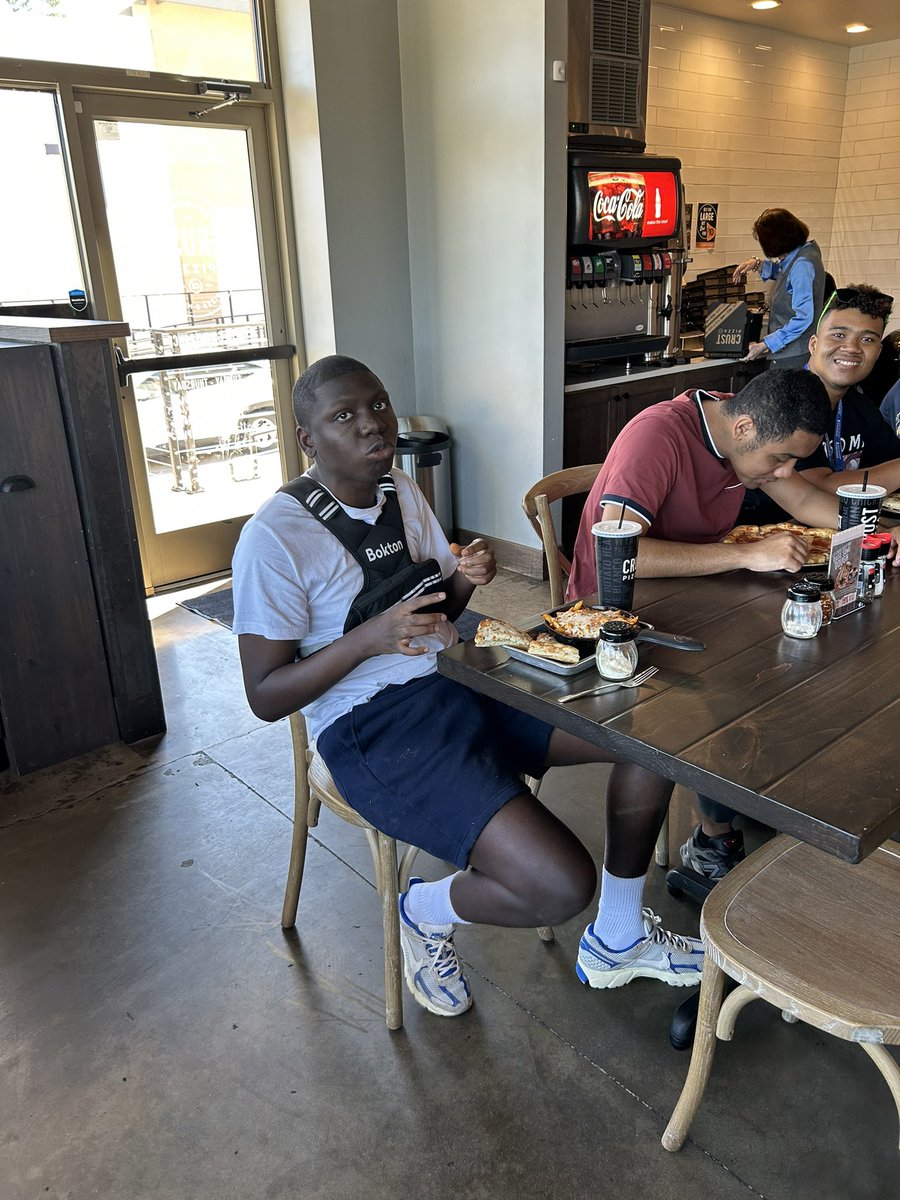 Maria De Veyra tweet media