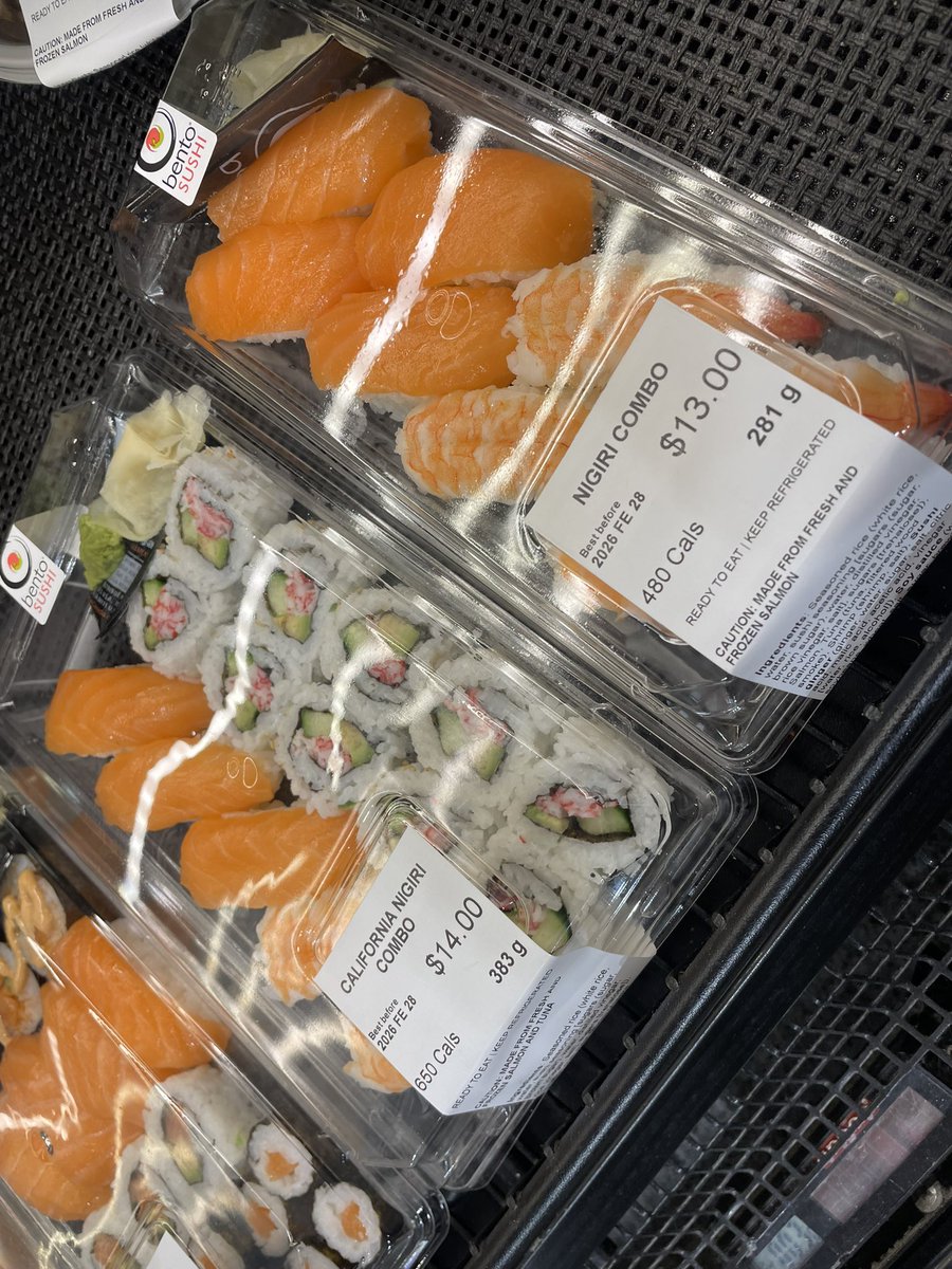 mikiguitar's tweet photo. 握りより巻きより
おにぎりが高い世界
カナダ🇨🇦 https://t.co/riLccVHgcK