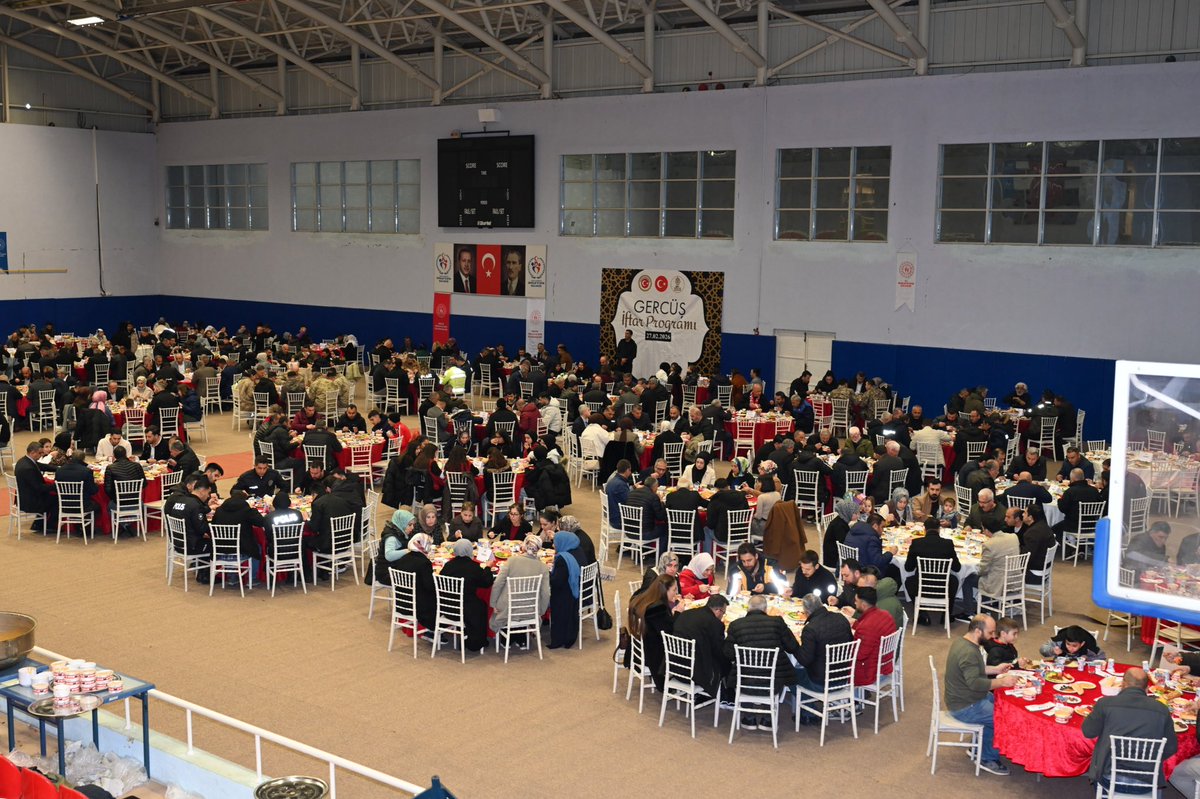 📍 Gercüş

Ramazan ayının bereketini ve manevi huzurunu kıymetli Gercüşlü hemşehrilerimizle birlikte yaşadık. Aynı sofrada buluşup orucumuzu birlikte açtık.

Rabbim; Ramazan-ı Şerif’imizi ülkemiz ve aziz milletimiz için hayra ve huzura vesile kılsın. Tüm ibadetlerimizi kabul