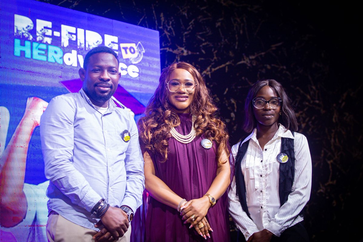 In a symbolic adoption ceremony, the Faculty Director formally presented the Class of 2026 to the President for adoption—signifying continued mentorship, accountability, and community beyond the classroom.

#esobheroes