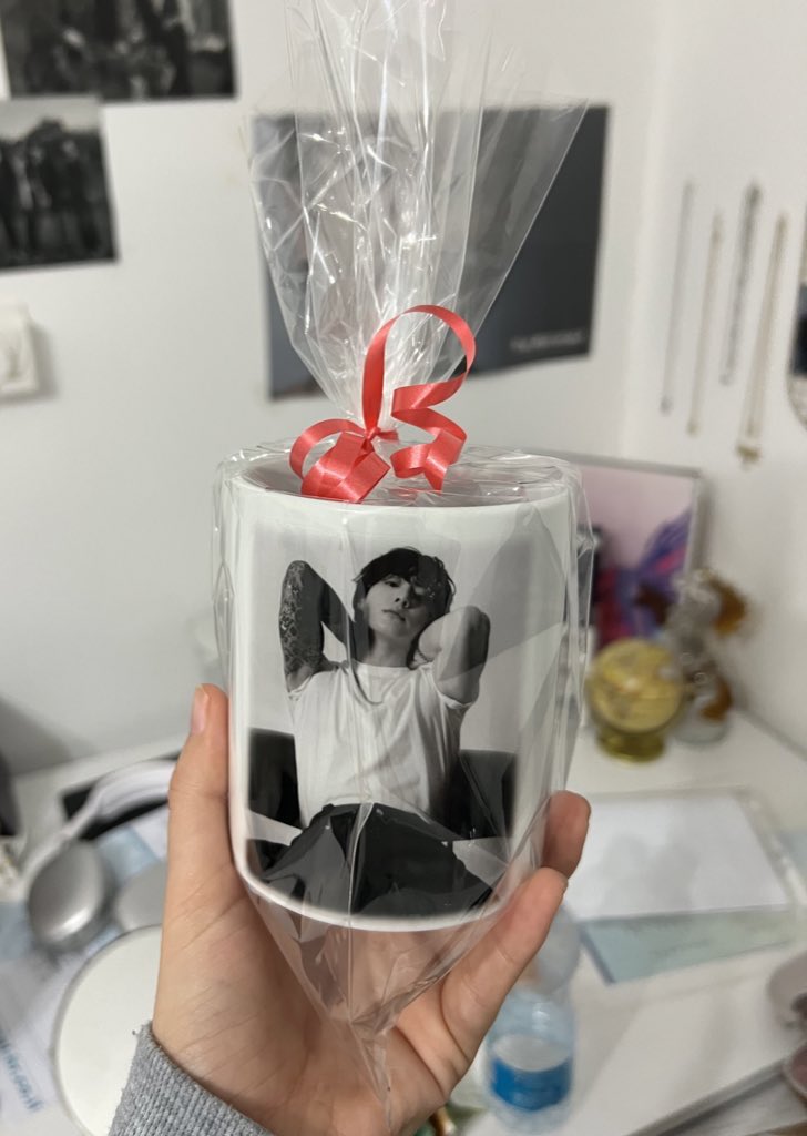 jeon taehyung⁷✡︎ 🪭 IS SEEING BTS !!!!! tweet media