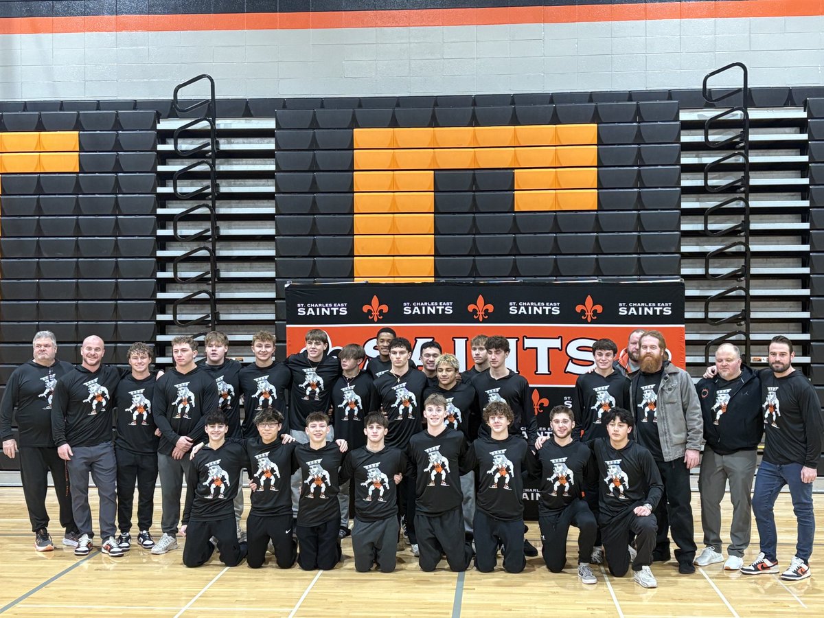 StCharlesEast's tweet image. Wishing our @STCE_Wrestling Team the best of luck as they compete in this weekend's @IHSA_IL 3A State Dual Wrestling Finals.  They will begin action @ 7 PM as they take on Rockton Hononegah in the Quarterfinals.  Go Saints! @CoachJPotter @Joe_Barczak #SaintsPride⚜️ @STCEathletics