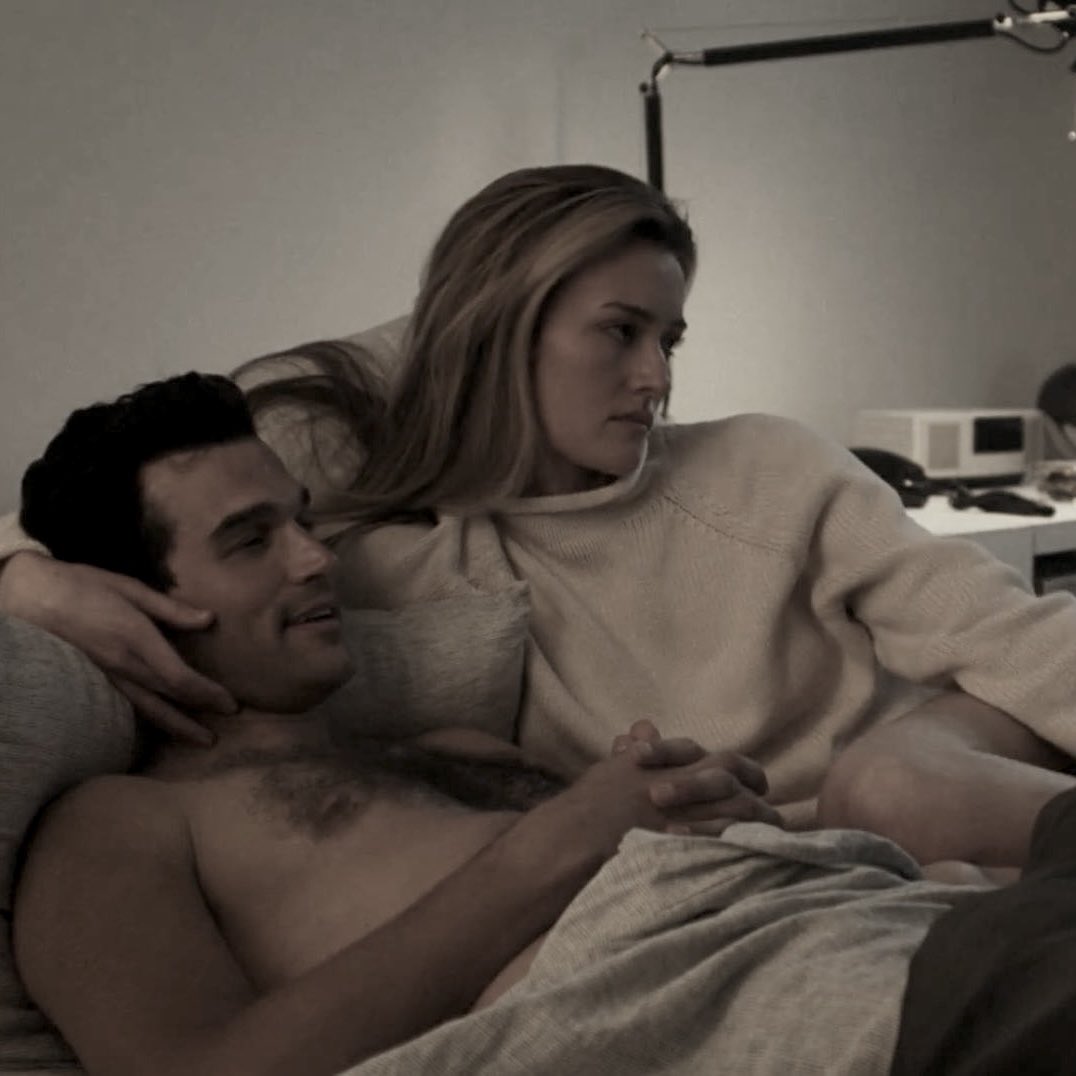 ryansbluee's tweet photo. domestic johncarolyn🥹 https://t.co/lbRTikSWLU
