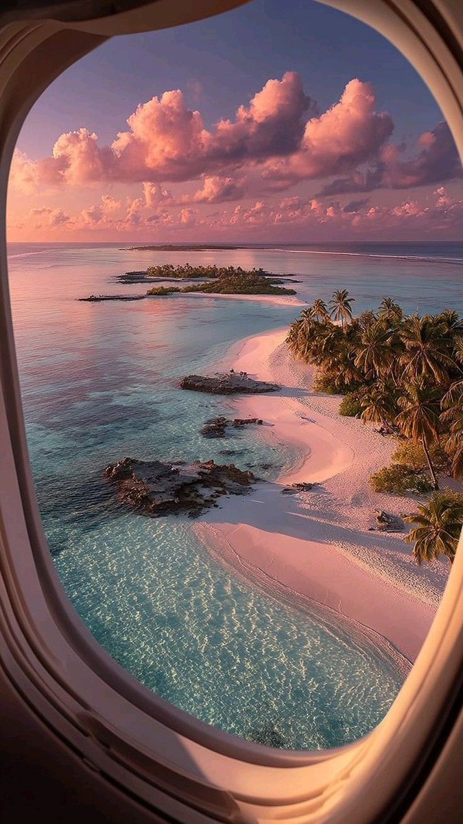 naturalbeautyi7's tweet photo. ✈️ "Window seat was worth it"
📍 Maldives, Indian Ocean 🇲🇻 https://t.co/l6OZZkilvw