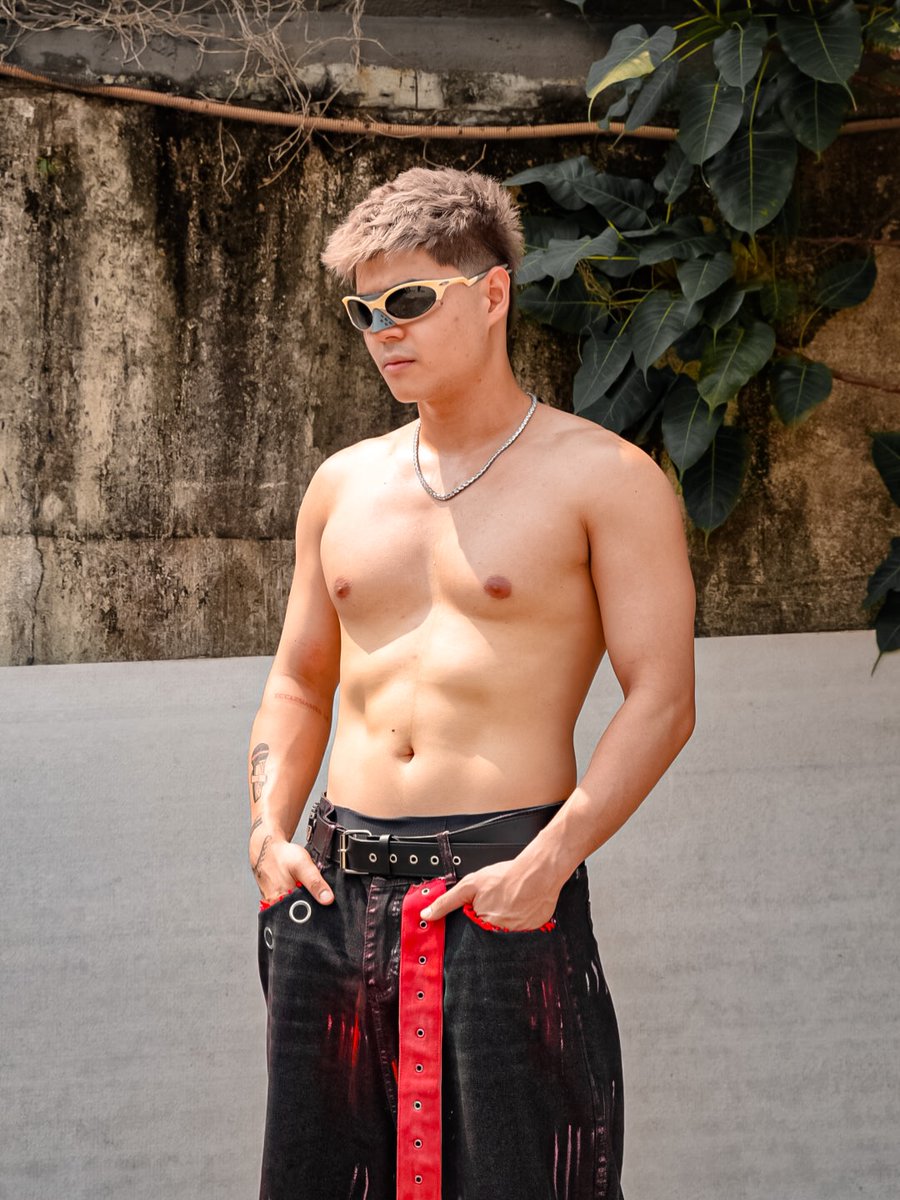 Di magsasawang pagnasahan ka. Ugh. 🥵🤤😋
Paul Salas