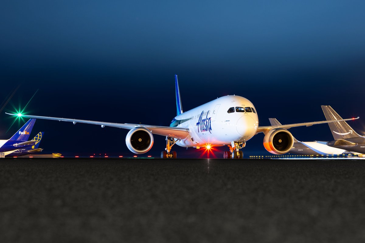 airwaysmagazine's tweet image. N782HA back from paint.

📸: Alex Crail/ Airways                         

#alaskaairlines #boeing #avgeek
