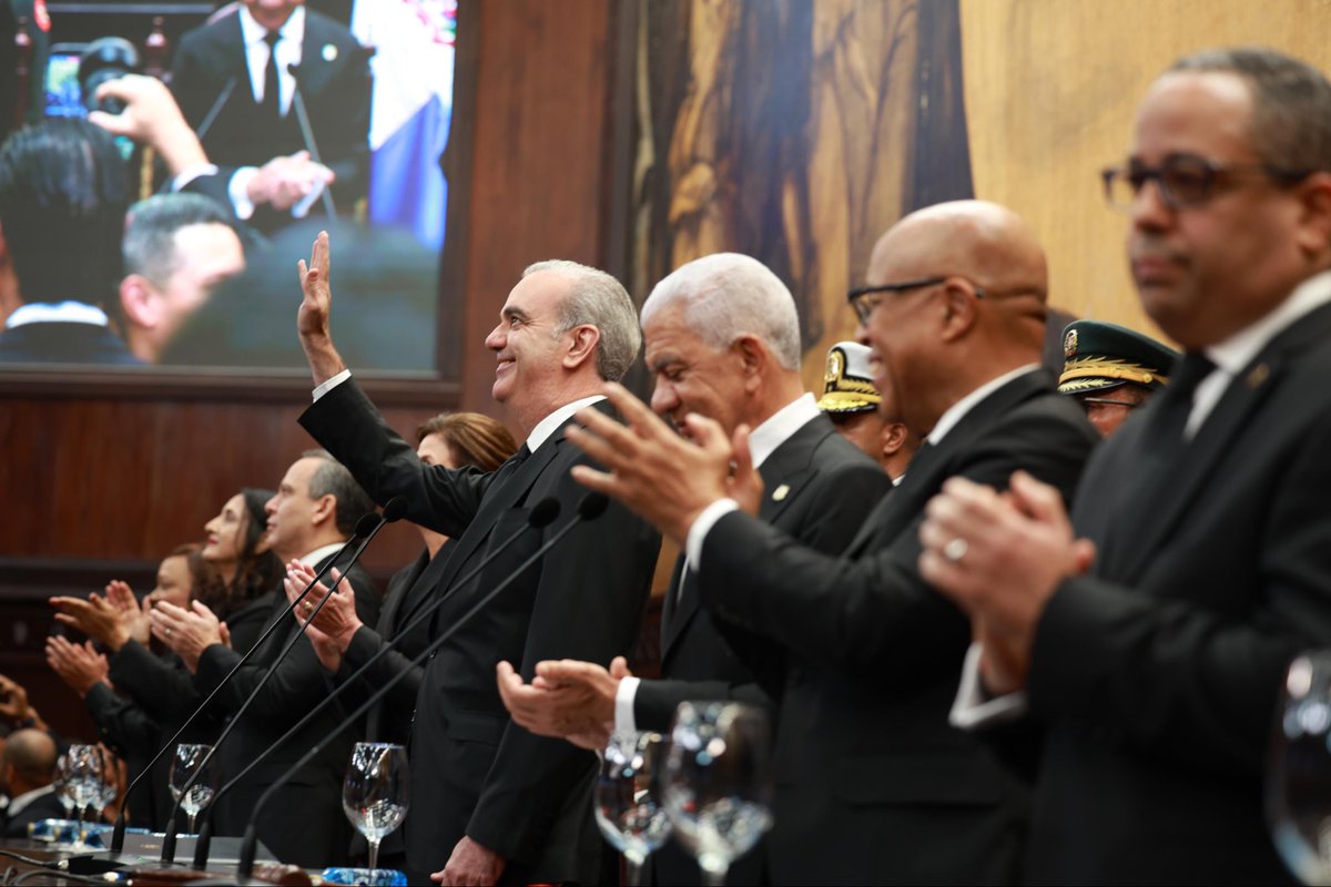 Hipólito Mejía tweet media