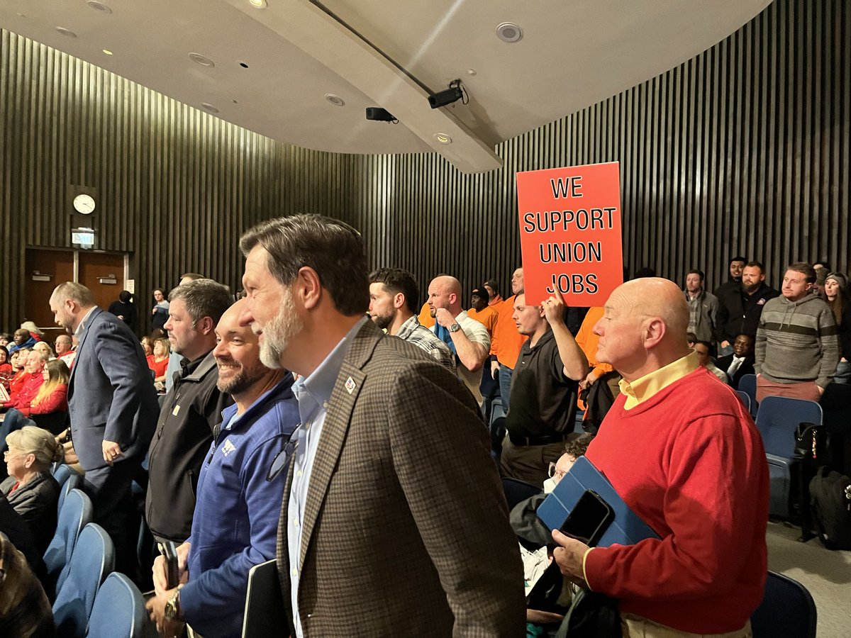 Lauren Holton tweet media