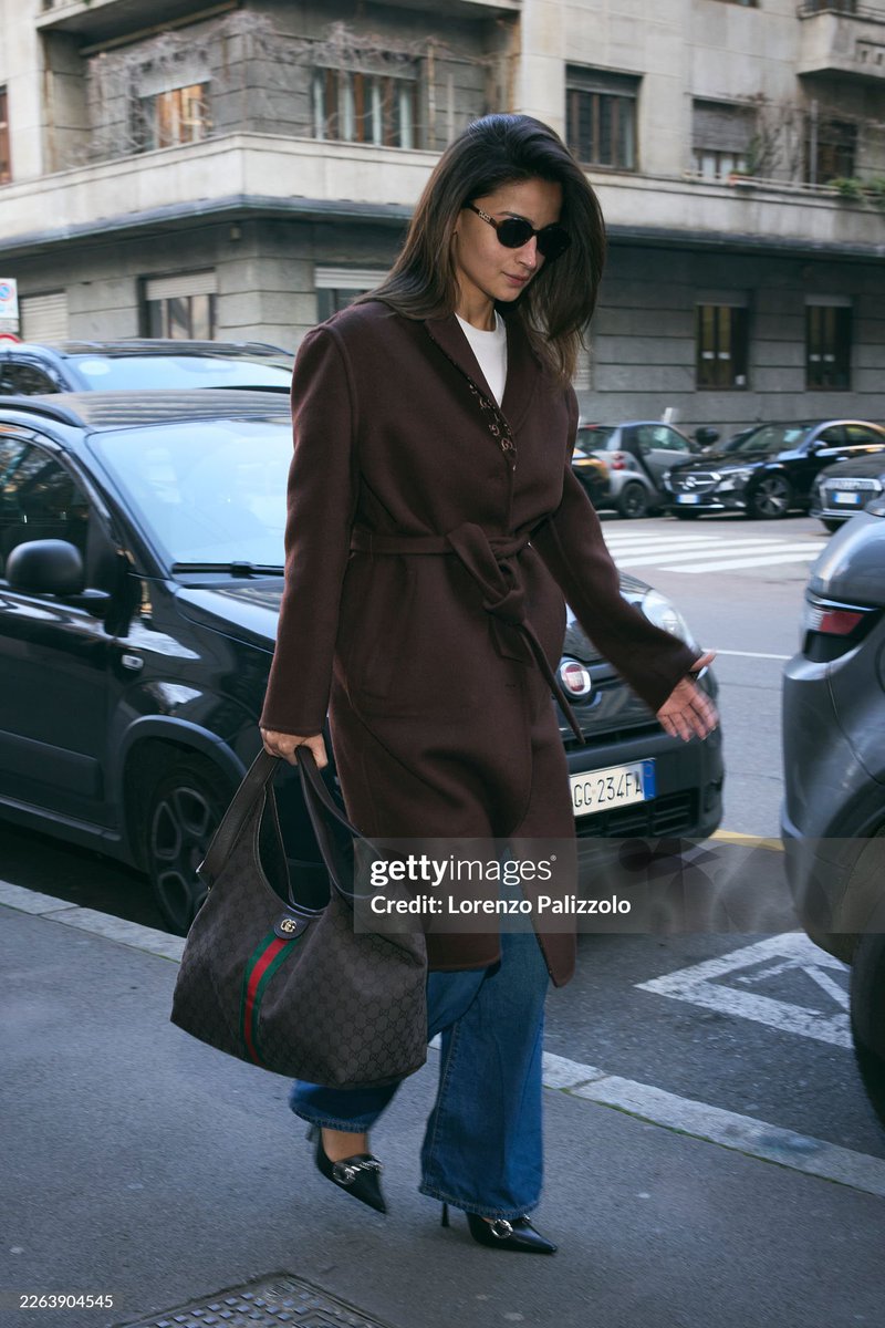 hourly Alia tweet media