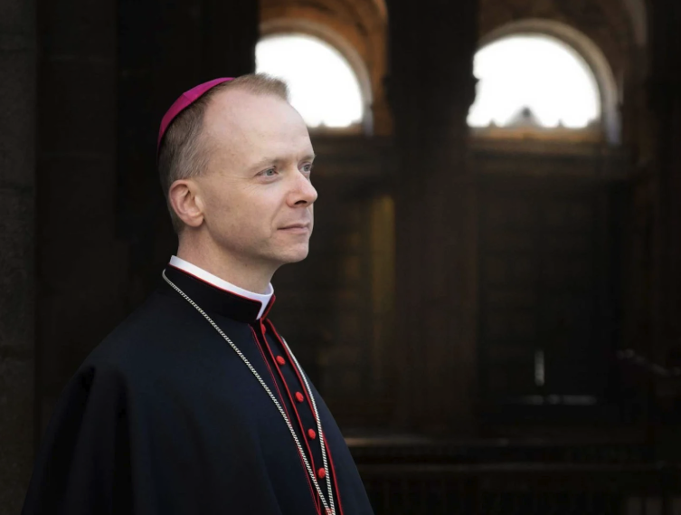 Carl E. Olson tweet media