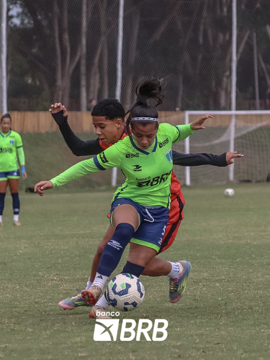Nesta sexta-feira (27), as Minas mostraram força e personalidade ao vencerem o Legião Sub-15 masculino por 1 a 0, em amistoso de pré-temporada. O gol da vitória foi marcado por Rayla, garantindo mais um passo importante na preparação da equipe. 

📸 Eduardo Ronque