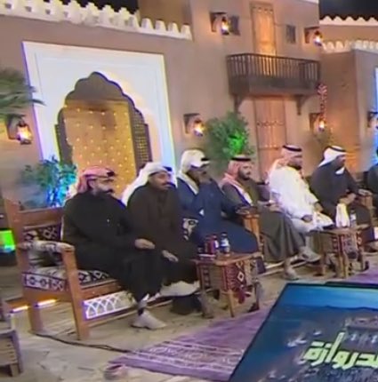 iv__ll1's tweet photo. @h2sn9_ الله يستر منهم😭😭😭
لازم ابوسند يتدخل ويفرقهم https://t.co/26SIY9jYOz
