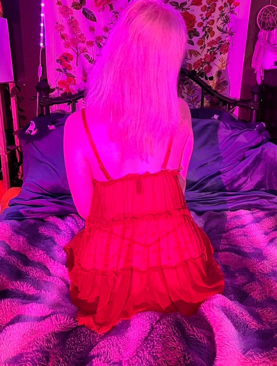 bees_d1ary's tweet photo. #nsfwtwt Intro!!! ~

♡20f
♡Bi
♡She/They
♡Selling
♡New to nsfw twt
-
♡ + ↻ 2b moots https://t.co/yJy0M5lT6I