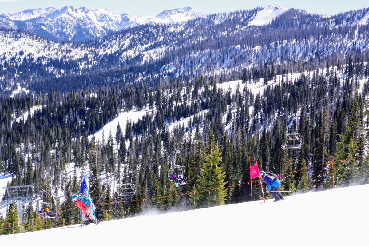 WolfCreekSki2's tweet photo. March 1st at Wolf Creek Ski Area features a Fun Race! The race is free and open to skiers and snowboarders of all ages and ability levels. The race begins at 11 a.m. sharp!!📷: @kevinbruce94
#wolfcreekski #wolfcreekskiarea #skiwolfcreek #wolfcreekcolorado #funraceseries https://t.co/OfB9PELiz6