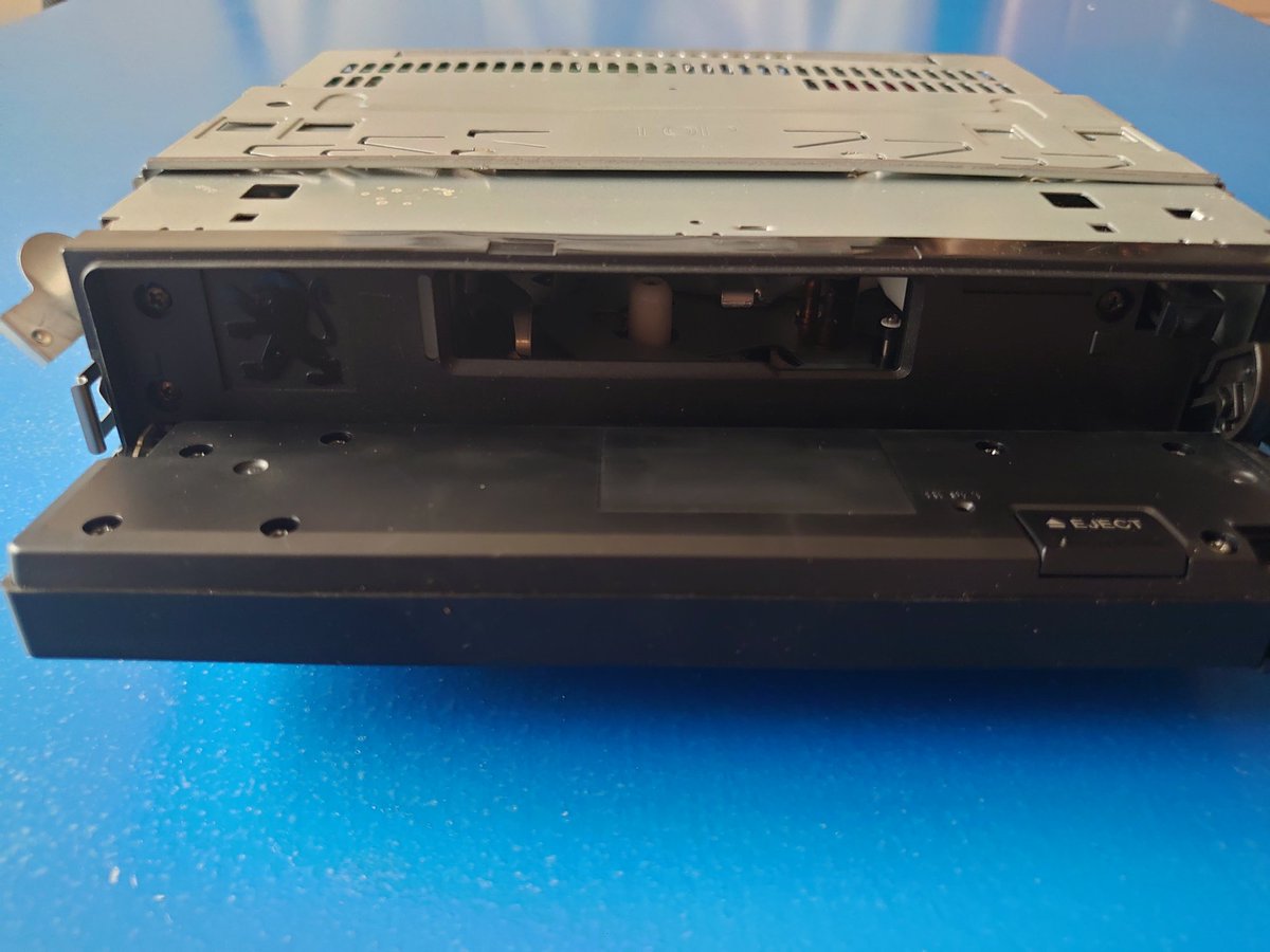 さとる tweet media